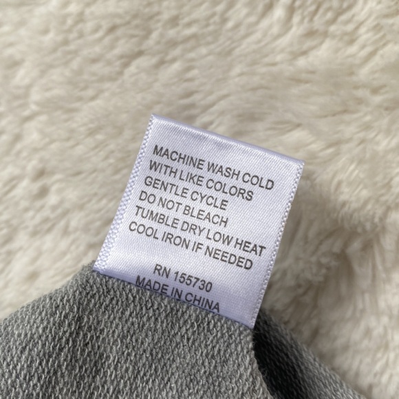 NWT Jane & Delaney striped tee. Size M. - Picture 9 of 9